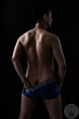 「エクスタシィハンズトウキョウ」のカバー写真